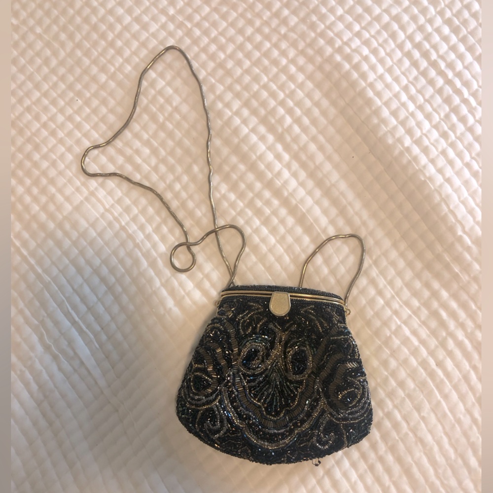 Vintage Beaded Clamshell Purse